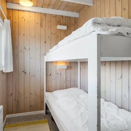 Holiday home Venja - 200m From The Sea In Nw Jutland By Interhome